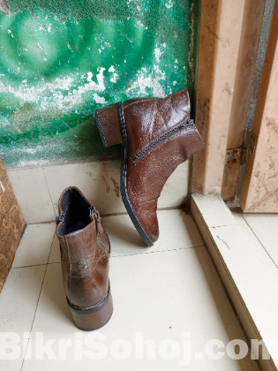 Chelsea boot